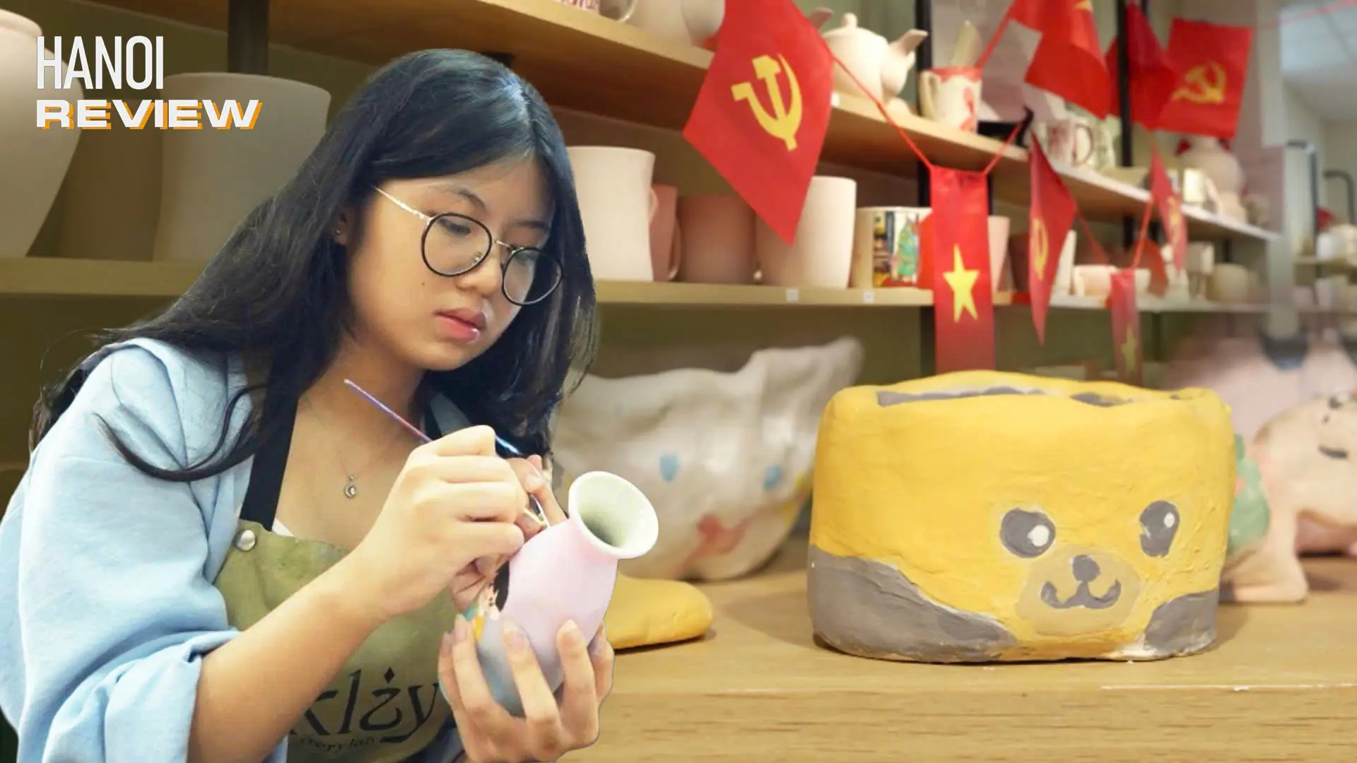 Giữ lửa truyền thống với sắc màu trên đất nung | HANOI Review | 12/10/2025